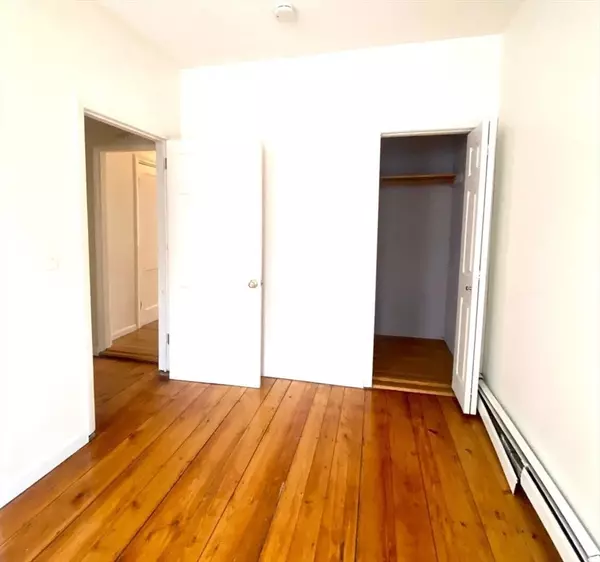 Boston, MA 02128,284 Chelsea Street #2