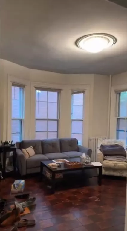 23 Inman St #1, Cambridge, MA 02139