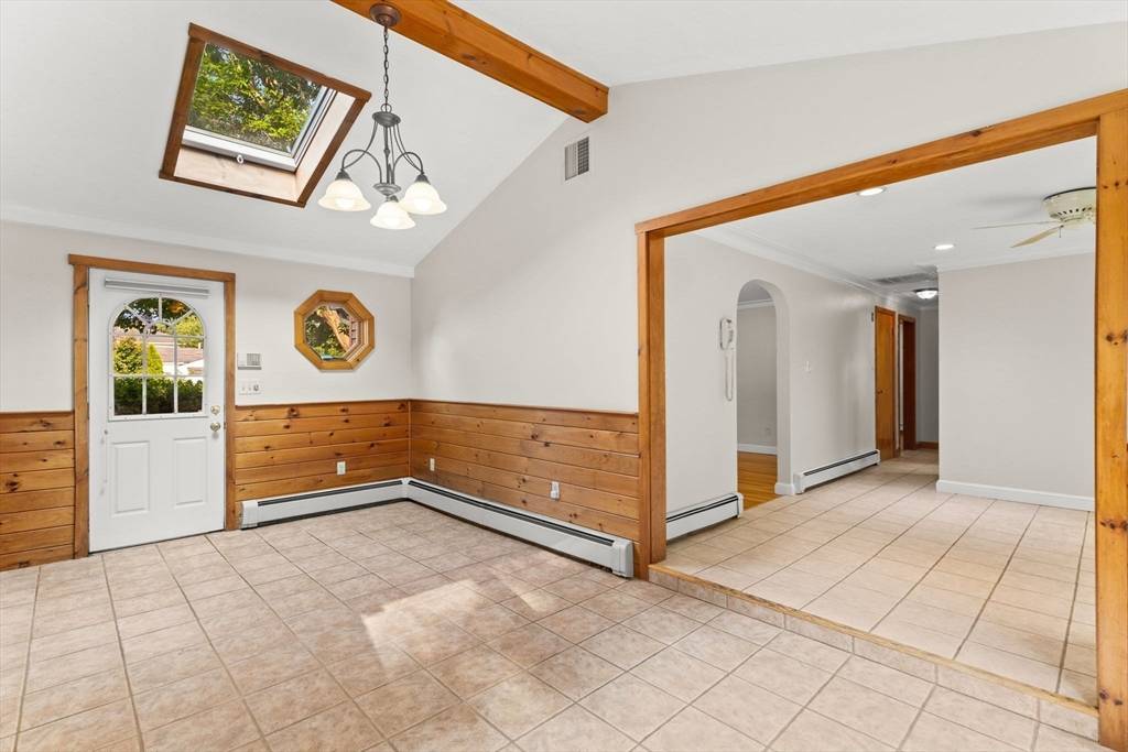Bellingham, MA 02019,12 Oak Ter