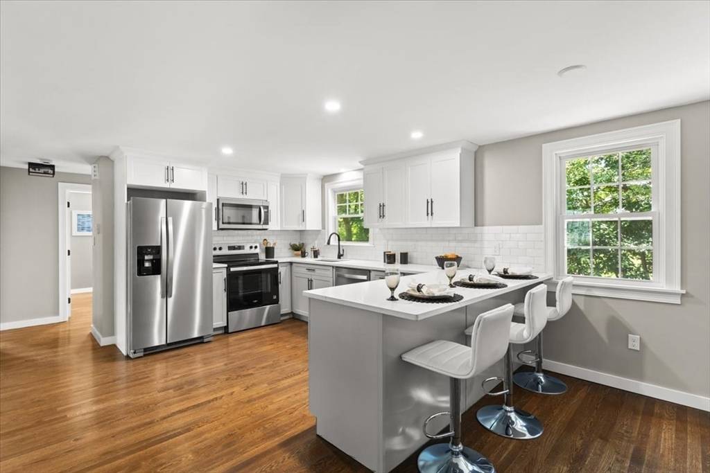 Dedham, MA 02026,15 Intervale Rd