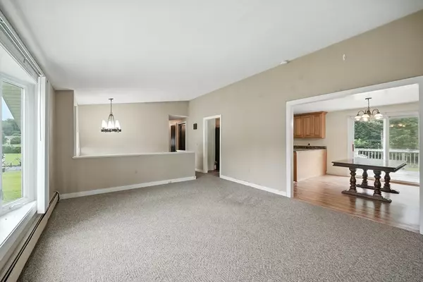 Agawam, MA 01030,27 Marlene Dr