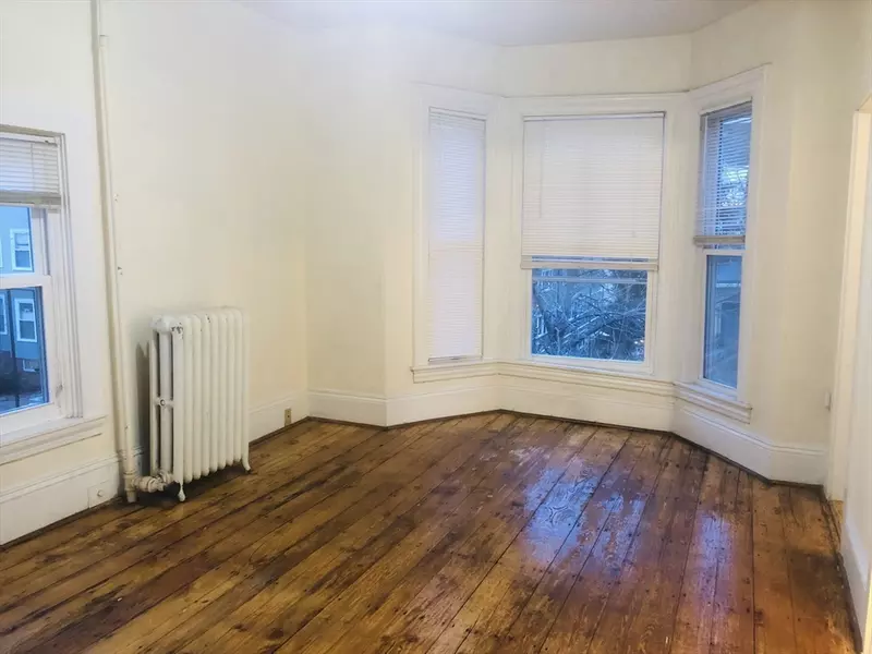 25 Inman St #3, Cambridge, MA 02139