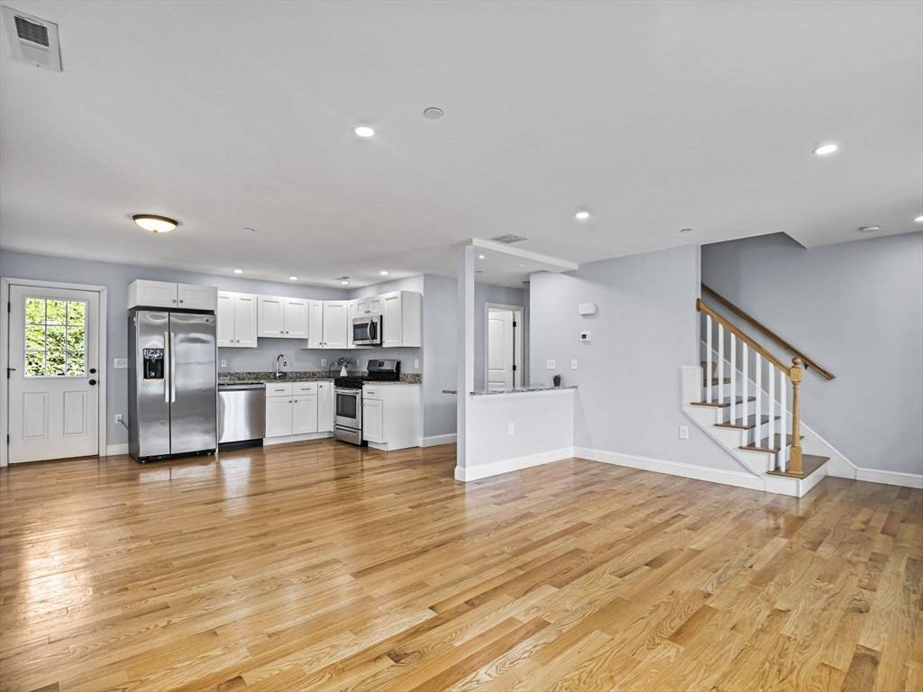 Lawrence, MA 01843,543 Andover St #7