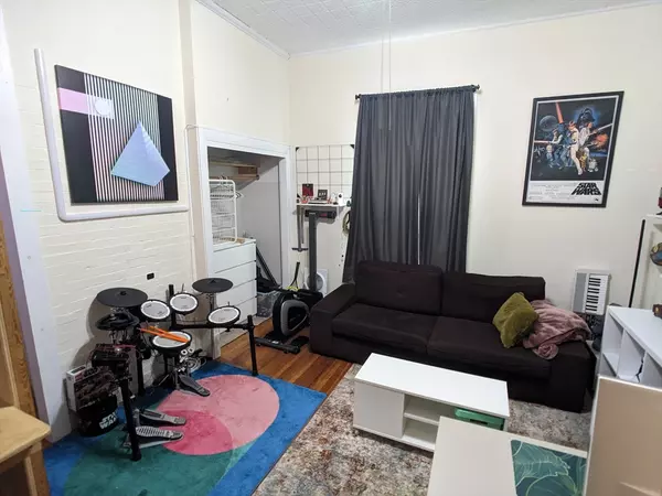Cambridge, MA 02139,278 Harvard St #3