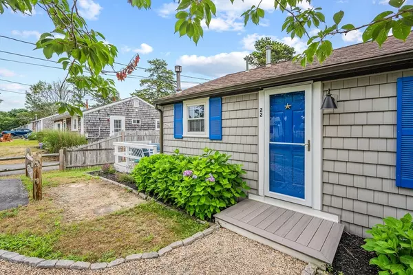 Dennis, MA 02639,22 Wixon Rd