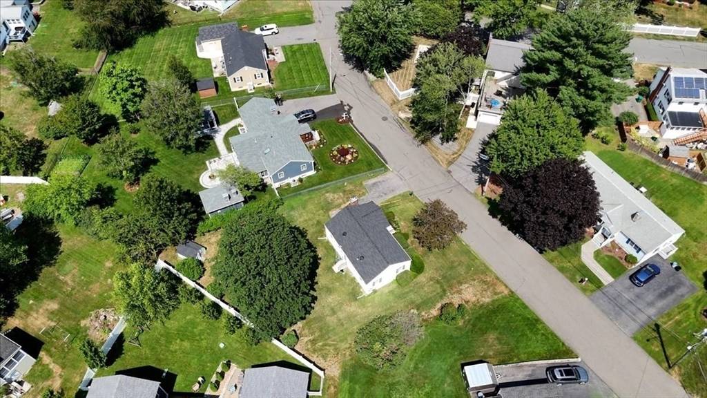 Woburn, MA 01801,10 Carson Road