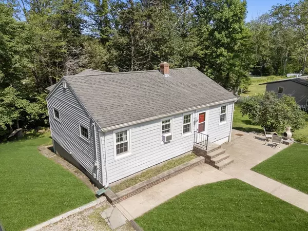 Douglas, MA 01516,12 Richie Rd