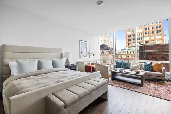 Boston, MA 02116,430 Stuart St #1603