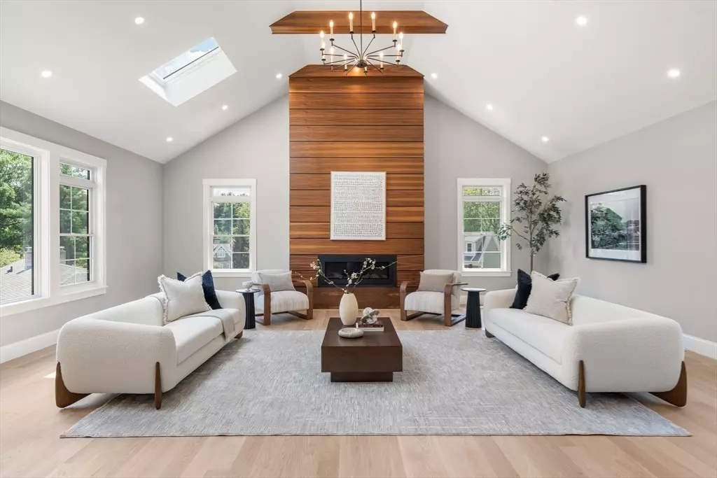 Belmont, MA 02478,53 Crestview Rd