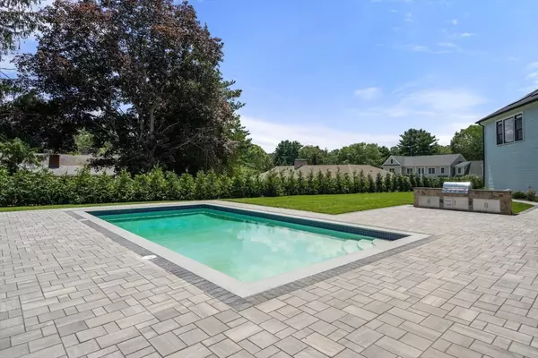 Belmont, MA 02478,53 Crestview Rd