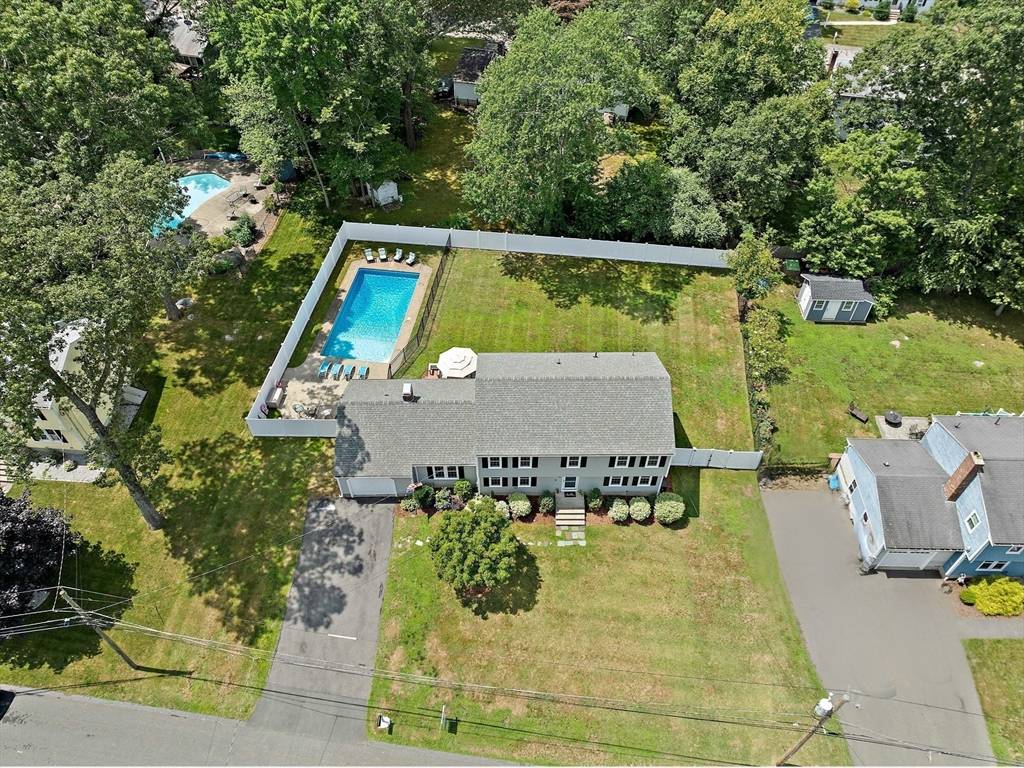 Milford, MA 01757,18 Penny Lane