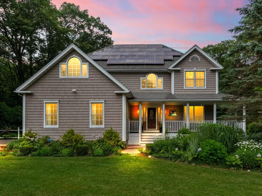 Auburn, MA 01501,9 Santom St