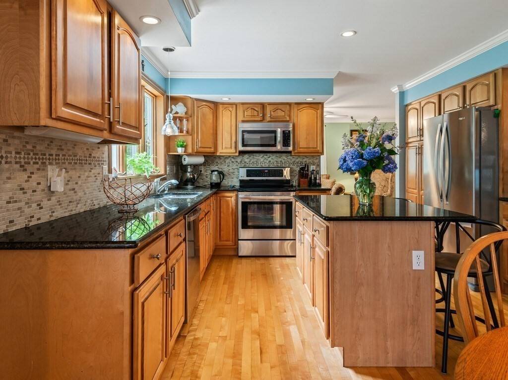 Auburn, MA 01501,9 Santom St