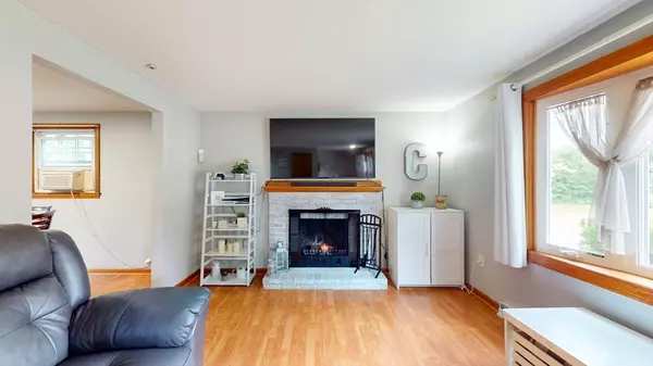 Holbrook, MA 02343,614 S Franklin