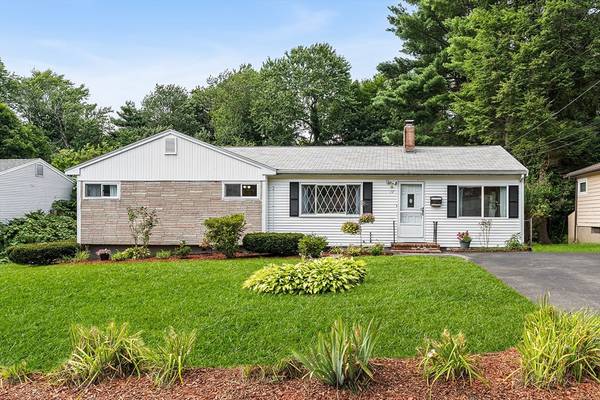17 Lilian Rd, Framingham, MA 01701