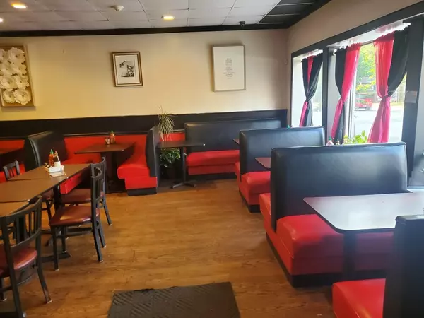 Lowell, MA 01854,xxxx Merrimack St