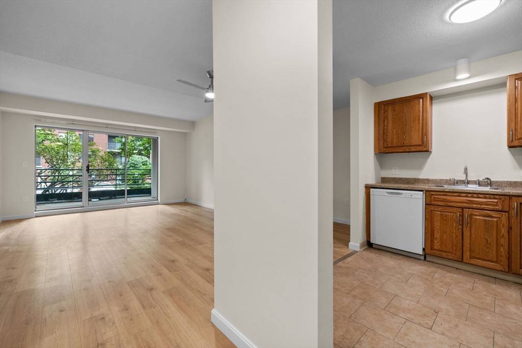 Lynn, MA 01902,10 Pleasant St #112