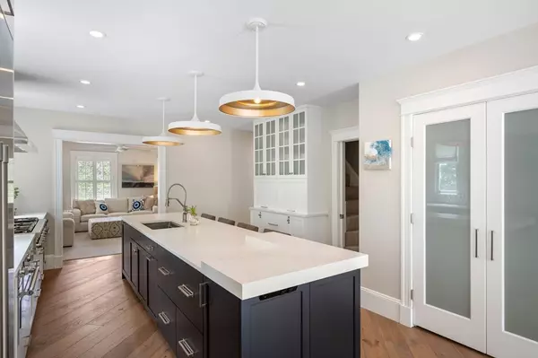 Hingham, MA 02043,626 Main Street