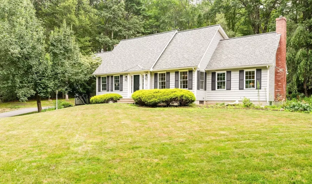 Sterling, MA 01564,25 Lakeshore Dr