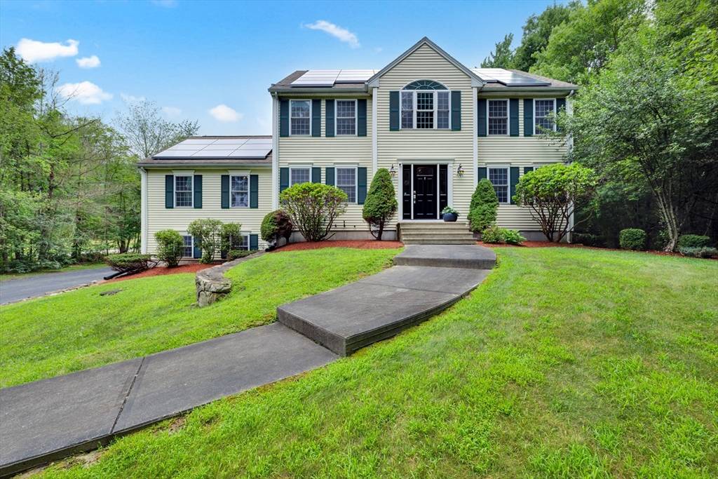 9 Vincent Road, Mendon, MA 01756