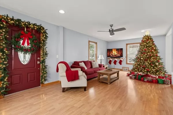 Westfield, MA 01085,99 Woodmont St