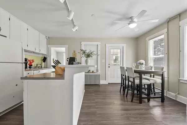 New Bedford, MA 02745,384 386 Hawes Street