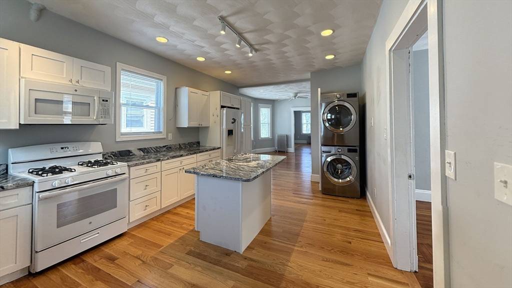 30 Partridge Ave #B, Somerville, MA 02145