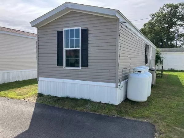 Auburn, MA 01501,557 Sw Cutoff #100