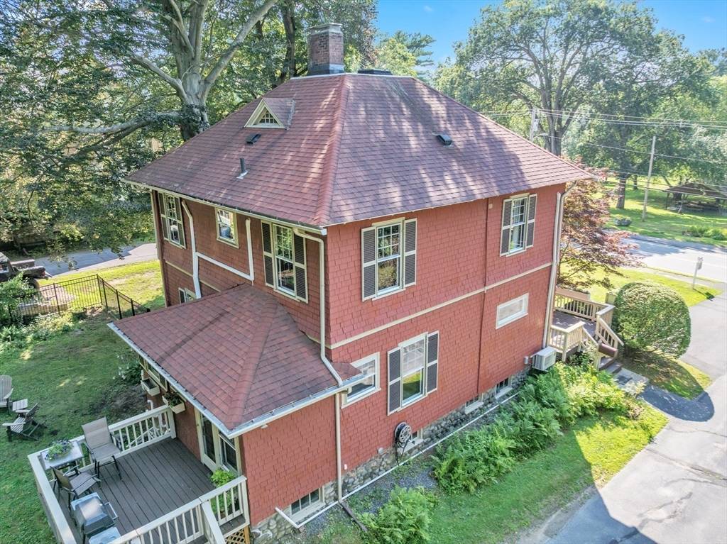 Hudson, MA 01749,64 Park Street