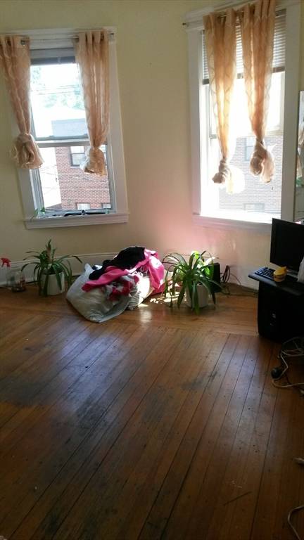 Chelsea, MA 02150,114 Shurtleff St #9