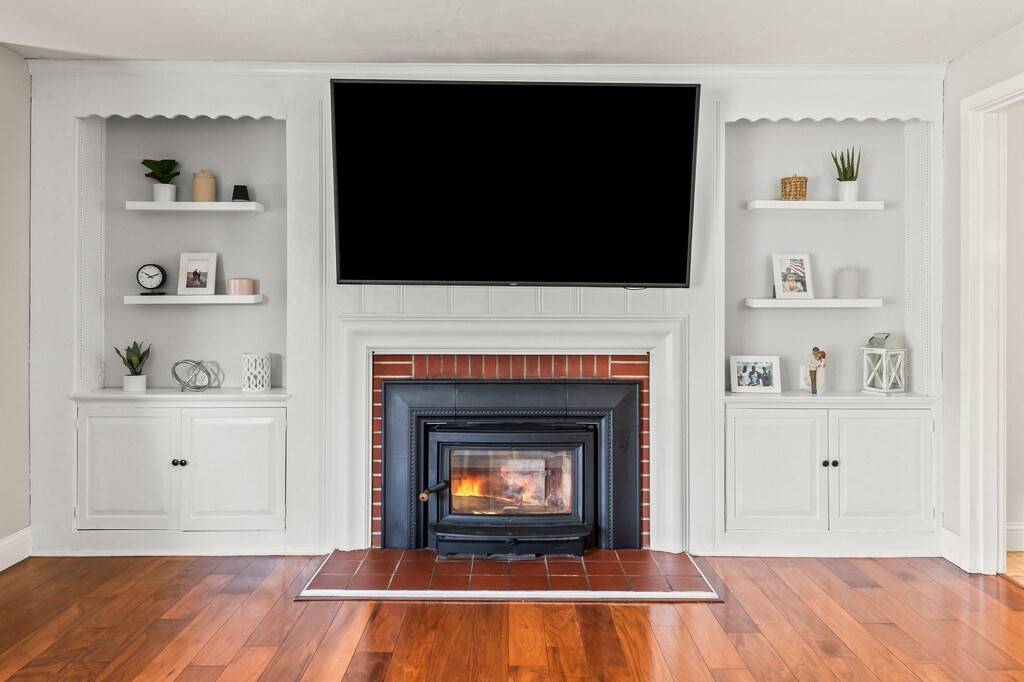 Shrewsbury, MA 01545,97 Crescent St