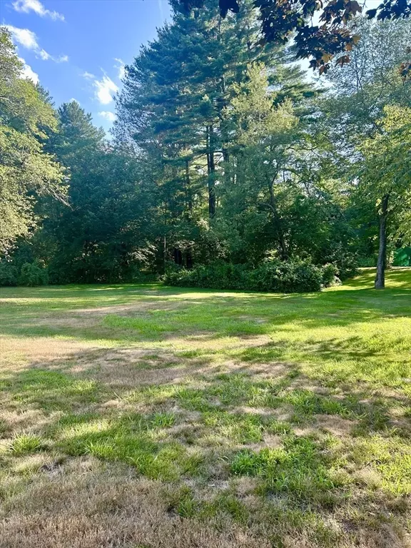 Chelmsford, MA 01824,28 Garrison Rd