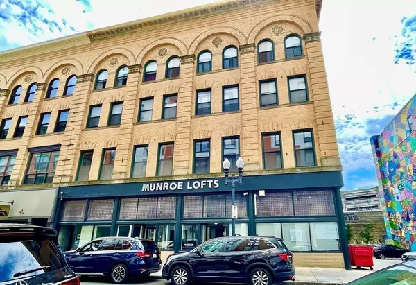 49 Munroe St #201, Lynn, MA 01901