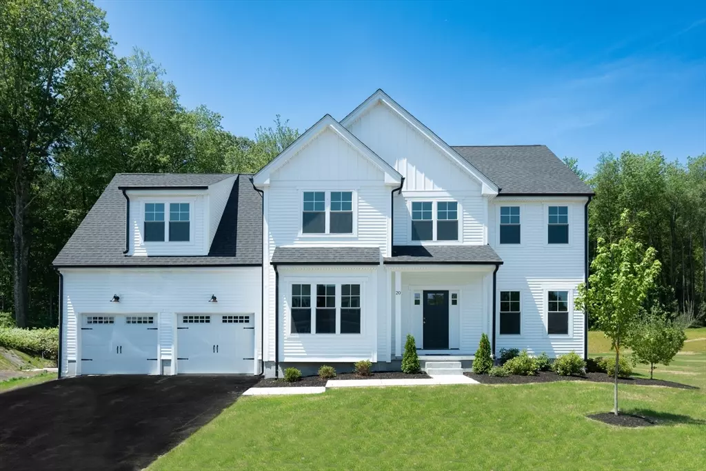 Upton, MA 01568,17 Old Grafton Rd