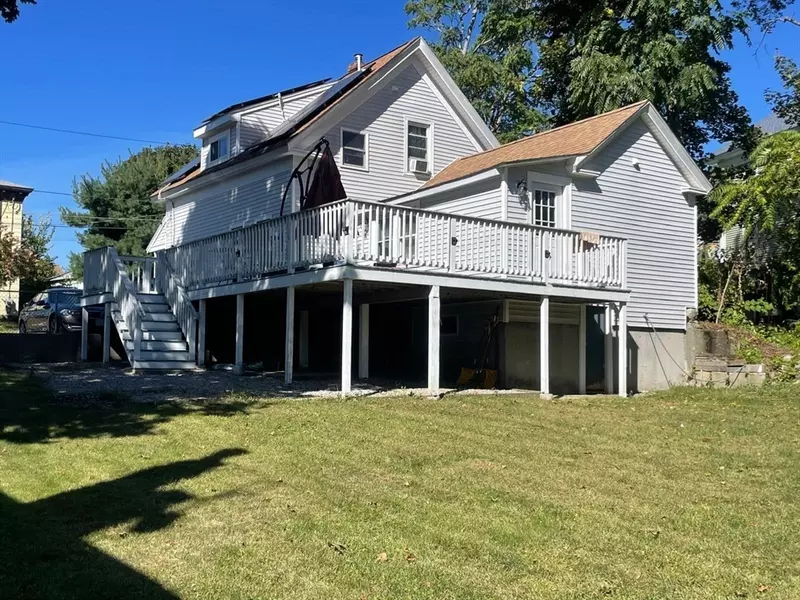 40 Chestnut St, Milford, MA 01757