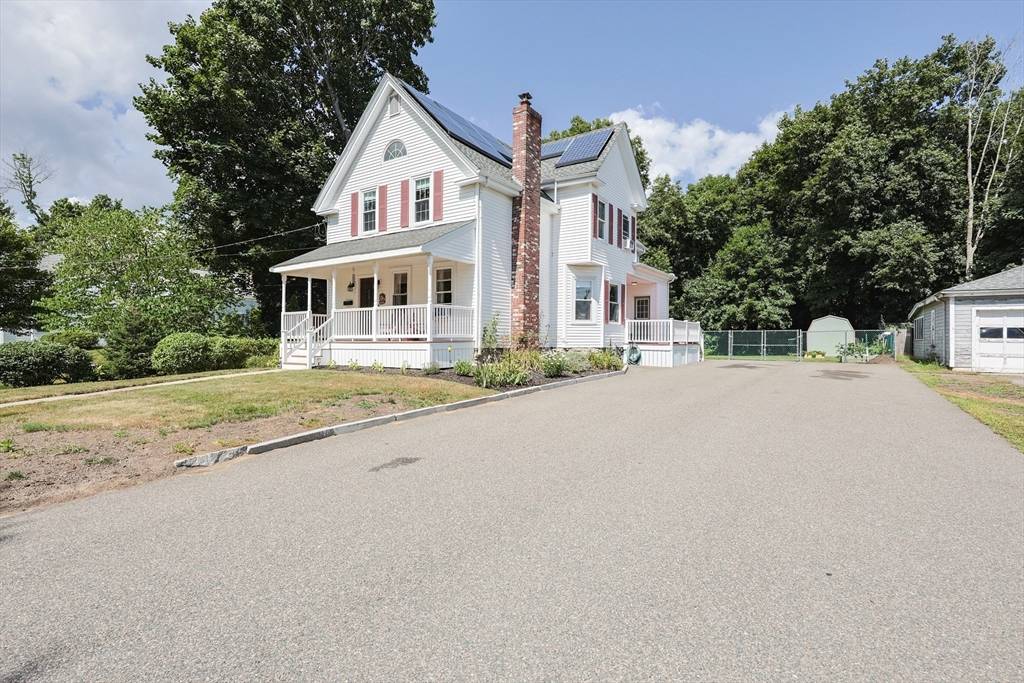 182 Center St, Bridgewater, MA 02324