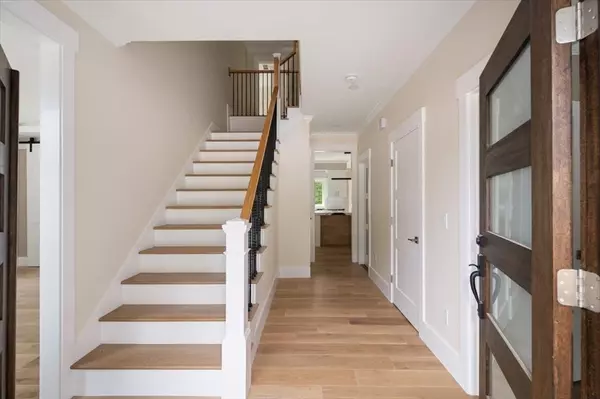 Natick, MA 01760,22 Magnolia Road