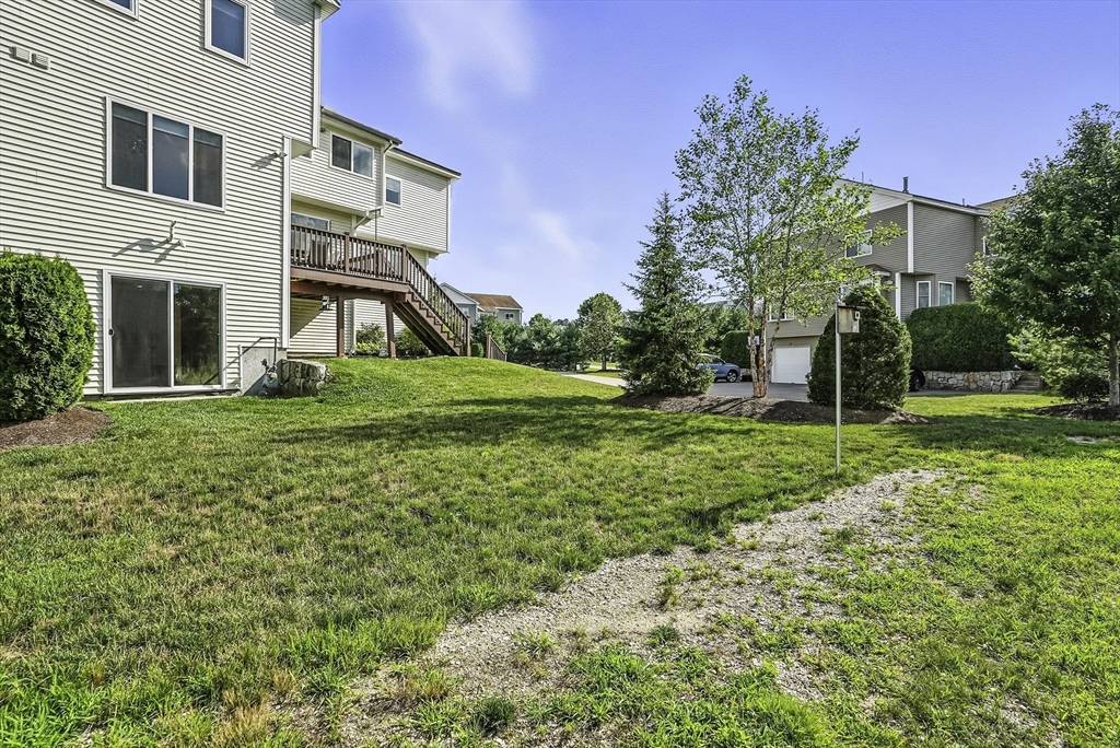 Ashland, MA 01721,12 Queen Isabella Way #12