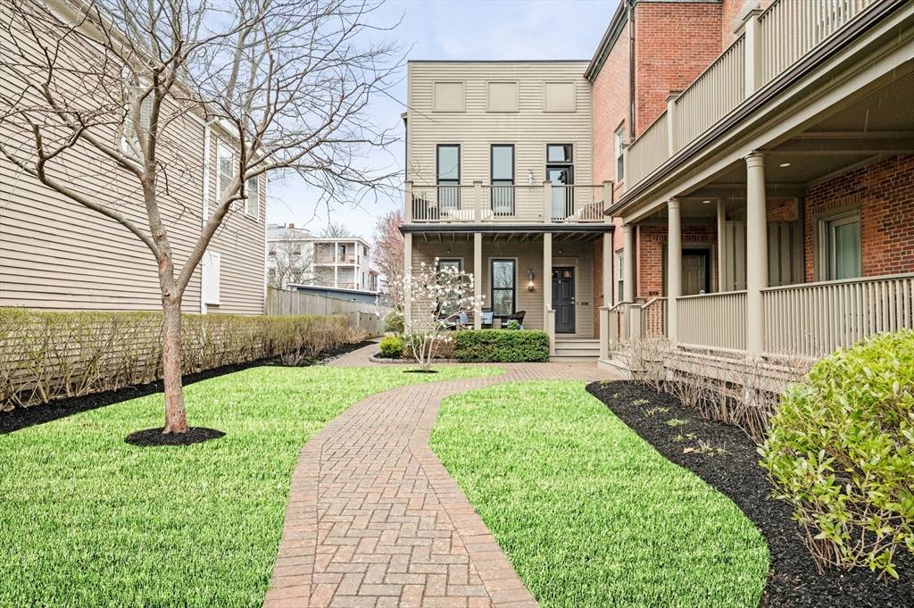 Salem, MA 01970,114 Derby St #2