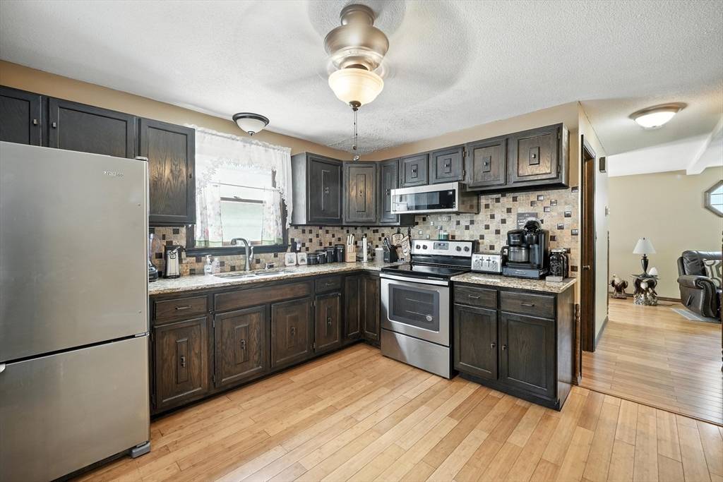 Springfield, MA 01129,331 Parkerview Street