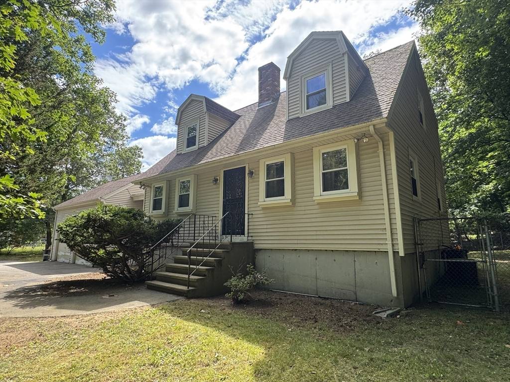 750 Blue Hill Ave, Milton, MA 02186