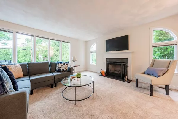 Arlington, MA 02476,15 Hopkins Road