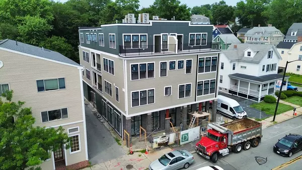Medford, MA 02155,421 High St #205