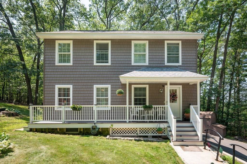 Amesbury, MA 01913,100 Congress St