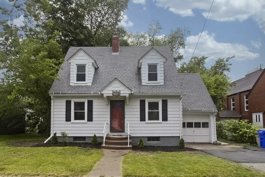 19 Roosevelt Ave, Springfield, MA 01118
