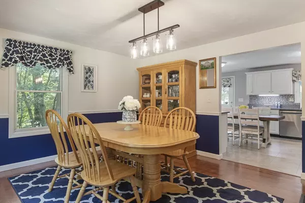 Medway, MA 02053,15 Alder Street
