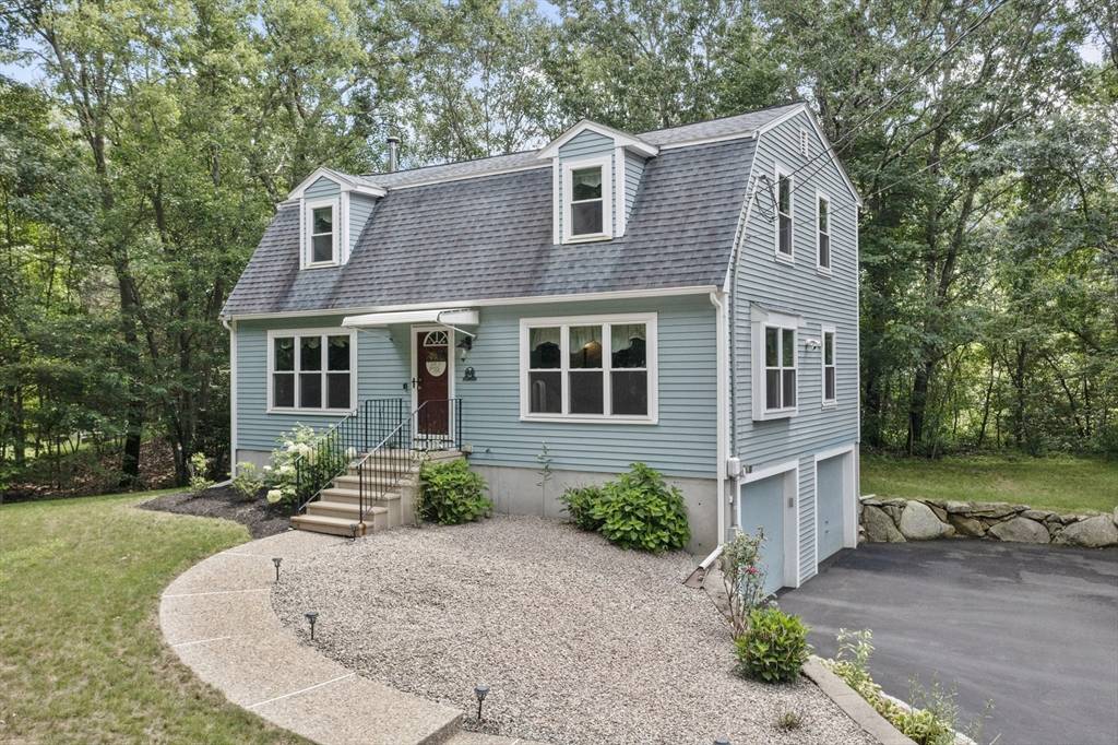 15 Alder Street, Medway, MA 02053