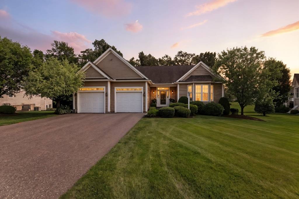 13 Feather Reed Ln #13, East Longmeadow, MA 01028