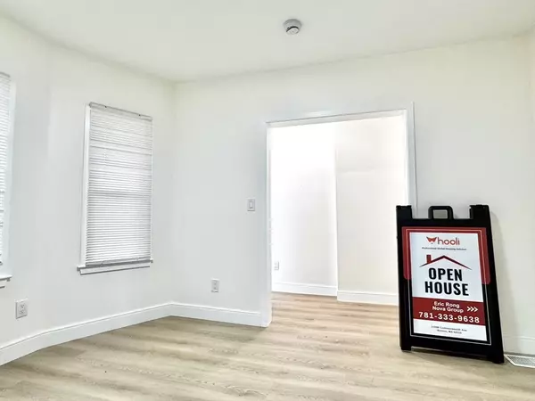 Medford, MA 02155,78 Orchard St #1