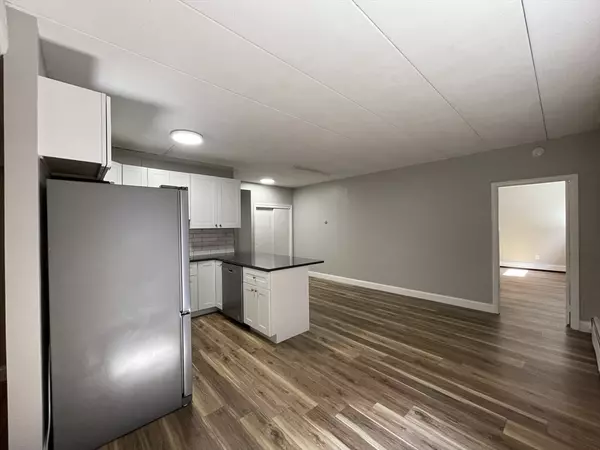 Cambridge, MA 02139,24 Highland #21